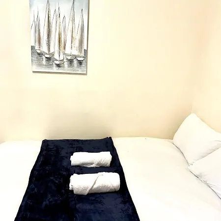 Aldgate Holiday Rooms Londen Buitenkant foto